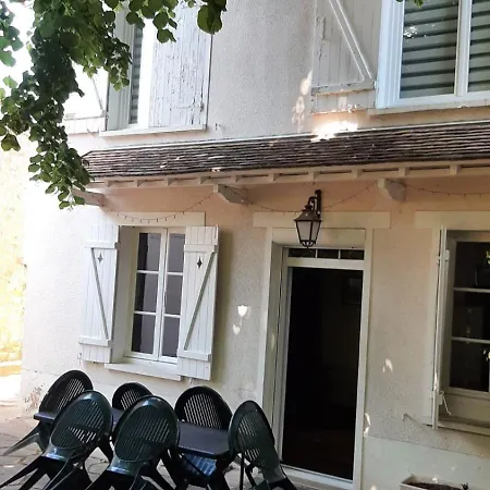 Maison Avec Cour Et Jardin *